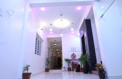 Thirunallar Hotel | CHANDRODAYAM RESIDENCY