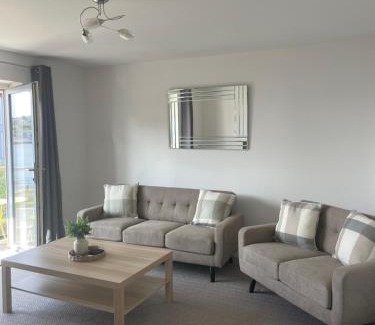 Barry Apartment | Channel View Apartment Barry Waterfront