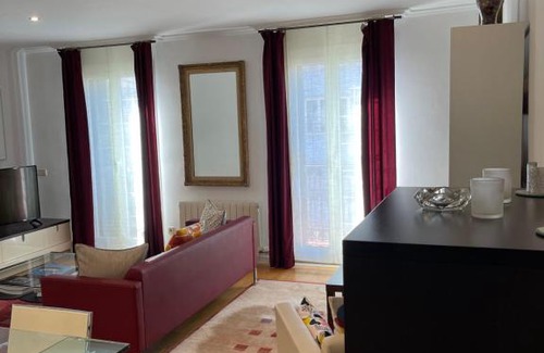 L'Antiga Esquerra de l'Eixample Apartment | Channing Apartment