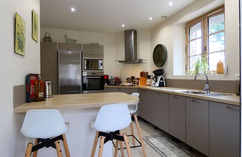 Marville-Moutiers-Brule Cottage | Chantebrise: Cozy cottage with garden for 7 people