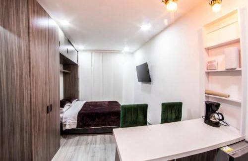 Chapinero Apartment | Chapinero Balcón fast Wifi Bares LGBTQ Theatron