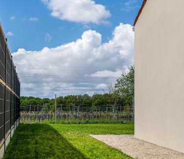 Grezac House | Chapitre 30