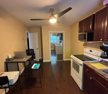 Woodbine Gardens Apartment | Chapman H