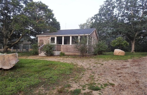Edgartown Cottage | Chappaquiddick, Cozy 2 Bedroom, October Dates Available!