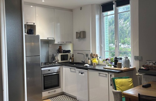 Saint-Claude Apartment | Character apartment with very good standing, overlooking the town of Saint Claude