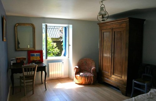 Melgven House | Character Farmhouse - Large Garden - Beaches 5km