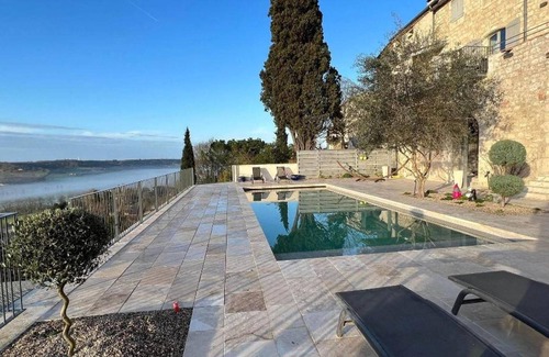 Lauzerte House | Character house with swimming pool in medieval village