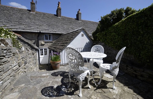 Langton Matravers Cottage | Character stone cottage walking distance from the World Heritage Jurassic Coast