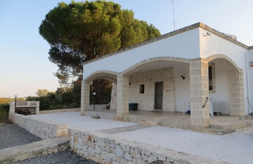 Ostuni House | Characterful and comfortable stone trullo in the countryside of Ostuni