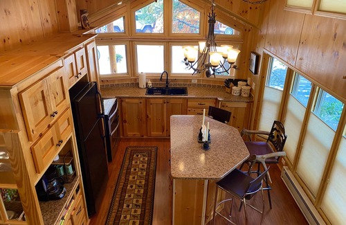 Braddock Hill Ski Chalet | "Chardonnay Chalet" Nestled up to National Forest
