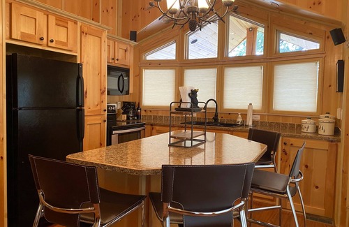 Braddock Hill Ski Chalet | "Chardonnay Chalet" Nestled up to National Forest