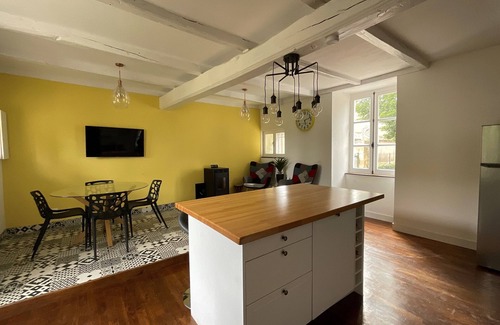 Tillou House | Charentaise House with Private Pool & Gardens. Sleeps 4, 6 or 8 people.