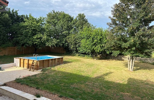 Tillou House | Charentaise House with Private Pool & Gardens. Sleeps 4, 6 or 8 people.