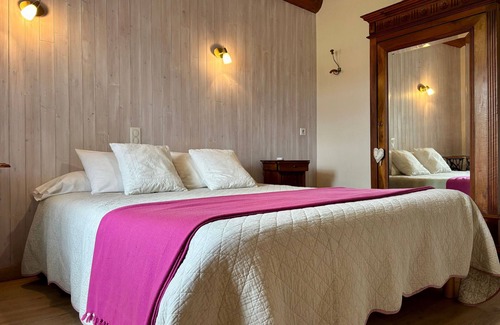 Seneujols Bed & Breakfast | "Charismatic Stay Near Puy-en-Velay: Charming Cottage, Nature & Pilgrimage"