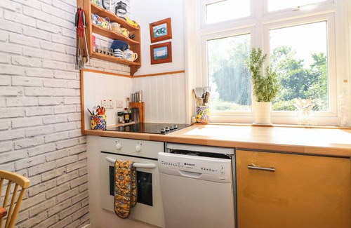 Swinton Cottage | CHARLIES COTTAGE, pet friendly, character holiday cottage in Swinton