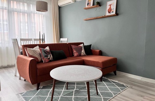 Uskudar Apartment | Charm and Cosy 2BR Apartment