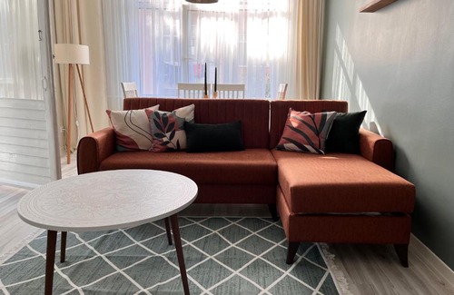 Uskudar Apartment | Charm and Cosy 2BR Apartment