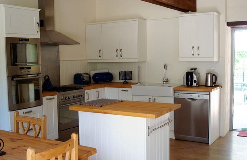 Bouteilles-Saint-Sebastien House | Charming single storey barn Dordogne/Charente border