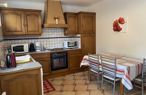 Saint-Etienne-de-Baigorry Apartment | Charming 3 * cottage in the Basque Country