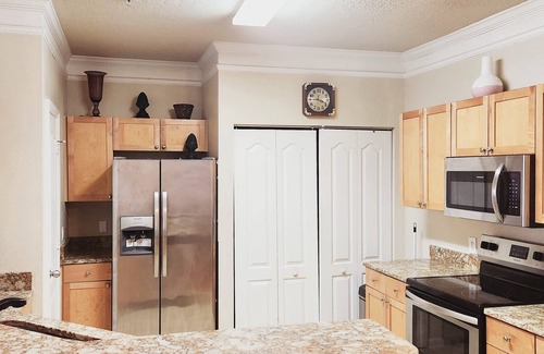Florida Central Atlantic Coast Condo | Charm & location! 2BR condo 10min to Orlando's top parks.