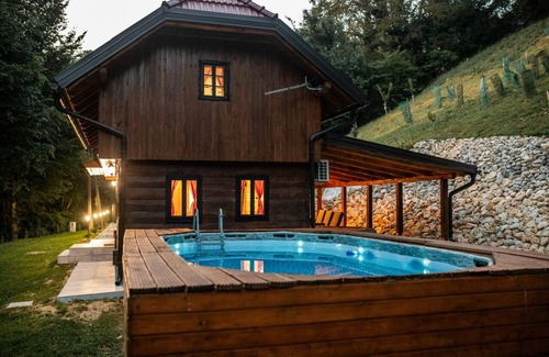 Klanjec House | Charm of Tradition: A Cozy Wooden House in the Heart of Croatian Zagorje