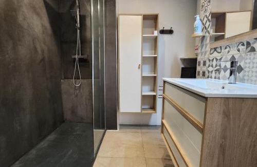 Mont Boron Apartment | Charmant appartement au calme à proximité du Port, de la vieille ville de Nice , de la Promenade des Anglais