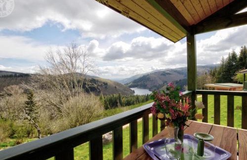 Les Noes House | Charmant chalet 35m², 2 ch, terrasse privée, activités nature aux Monts de la Madeleine, animaux OK - FR-1-496-240