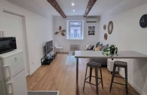Les Borels Apartment | Charmant Duplex a la Préfecture