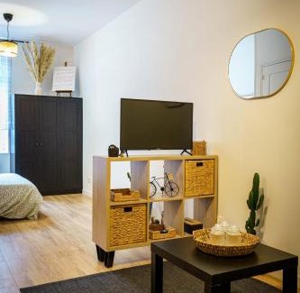 Saint-Quentin Apartment | Charmant F2 Wifi centre 3Pers
