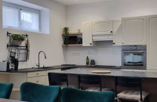 Blanzac-Porcheresse Apartment | Charmant Appartement de 100 m² Dans la Campagne Charentaise à 20mn D'angoulême !