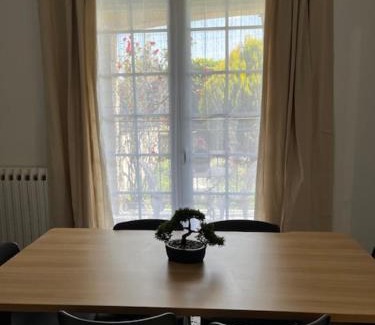 Entraigues-sur-la-Sorgue Apartment | Charmant appartement rénové, à 15 mn d'Avignon et de son festival