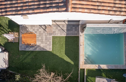 Saint-Jean House | Charmante Petite Maison Avec Piscine/Jacuzzi et Espace Extérieur Privé