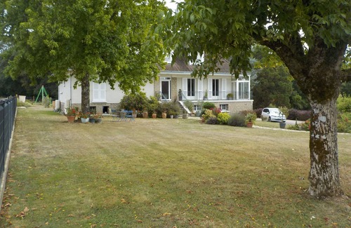 Saint-Brice-sur-Vienne Apartment | Charmant Appartement Dans Maison DE Caractere
