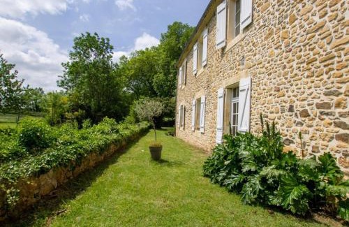 Saint-Medard-d'Excideuil House | Charmante Maison de Campagne au Bord de l'Eau avec Grand Jardin - Périgord Vert, Animaux Acceptés - FR-1-616-338