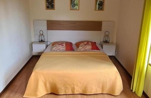 La Chabanne House | Charmant Gîte avec Activités Extérieures et Auberge sur Place à La Chabanne - FR-1-489-187