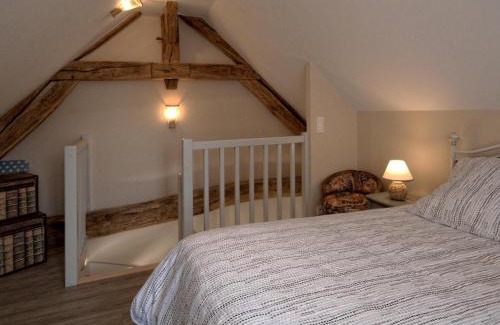Montagney House | Charmant gîte rénové avec terrasse et parking privé dans un parc, accepte petit animal - FR-1-583-433
