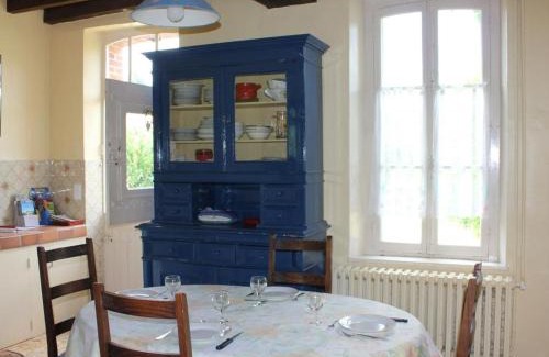 Neung-sur-Beuvron House | Charmant gîte rénové, idéal randonneurs, proche châteaux & 200 km de chemins – 3 ch, jardin, parking - FR-1-491-371