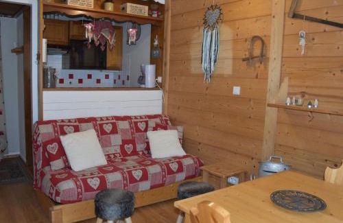 Pralognan-la-Vanoise Apartment | Charmant jardin, piscine chauffée, proche pistes et centre - FR-1-464-143