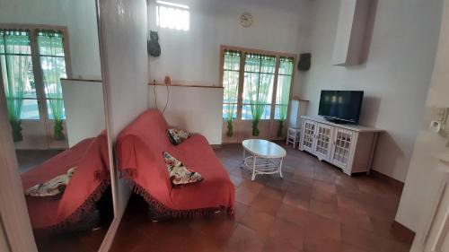 Saint-Ferreol-d'Auroure Apartment | Charmant Logement T2 campagne