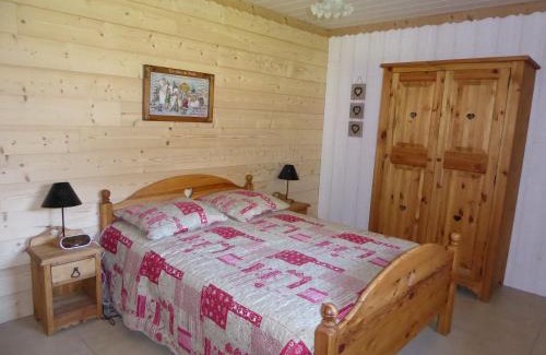 Pralognan-la-Vanoise Apartment | Charmant Rez-de-Jardin avec Terrasse dans Chalet Haut de Gamme proche Centre et Pistes de Ski - FR-1-464-29