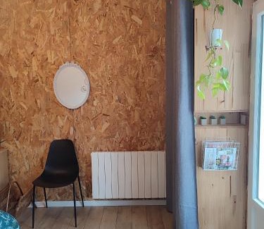 Salles House | Charmant Studio avec Jardin au Cœur de la Nature
