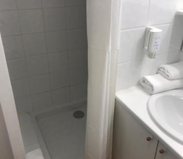 Le Tholonet Apartment | Charmant Studio climatisé Aix en Provence - parking gratuit