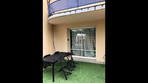 Saint-Ave Apartment | Charmant T2 de 45m2 - parking privé - terrasse- linge inclu- Proche Vannes