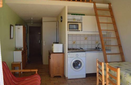 Port Cogolin Apartment | Charmant T2 Mezzanine avec Piscine à Port Cogolin – 6 Couchages, Parking Privatif, Proche Plages - FR-1-226B-39