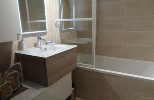 Arcachon Apartment | Charmant T3 Proche Plage avec Parking et Wifi - FR-1-374-24