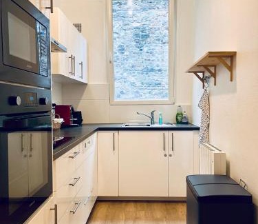 Downtown Angers Apartment | Charmant Triplex, T4 Hyper Centre Angers