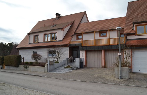 Georgensgmuend Apartment | Charmante Ferienwohnung mit Zwei Schlafzimmern und Wintergarten