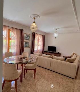 El Aggada Apartment | Charmante maison avec jardin et piscine