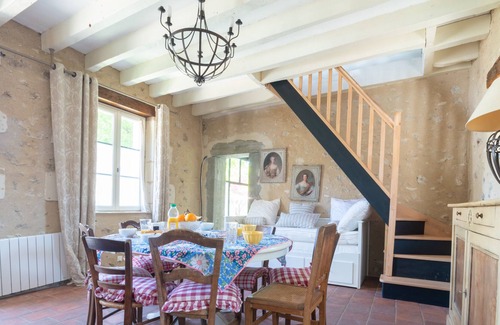 Thilouze House | 🌟Charmante maison - Calme - 7/11 pers - Jacuzzi - Espace jeux extérieur🌟