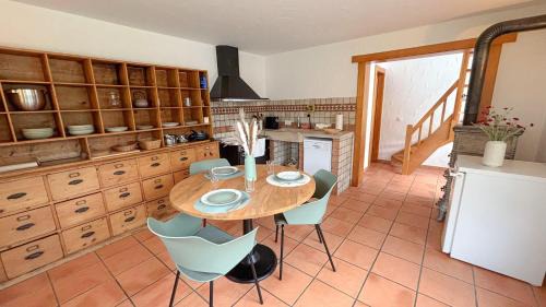Noes House | Charmante maisonnette avec jardin